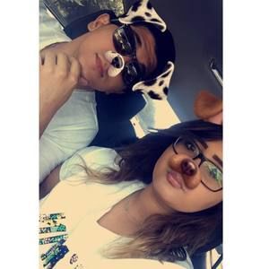 Meet your Posher, Alejandra